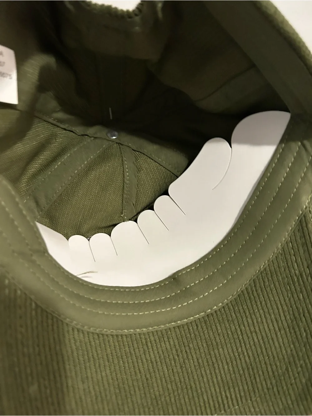 Hat tag on kids item